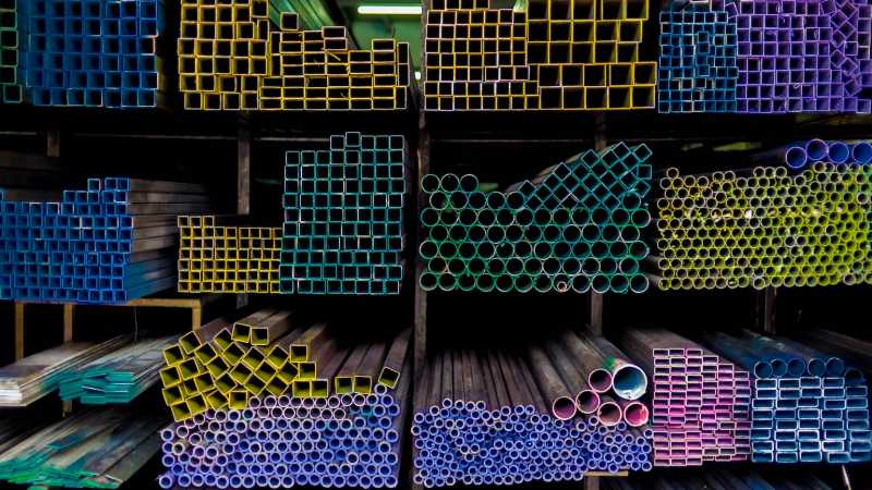 Colori tubazioni industriali: criteri, norme e sistemi di identificazione