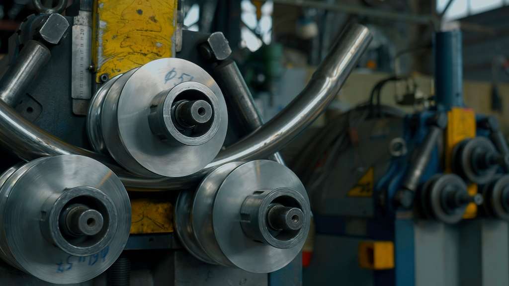 Macchine per la deformazione dei tubi